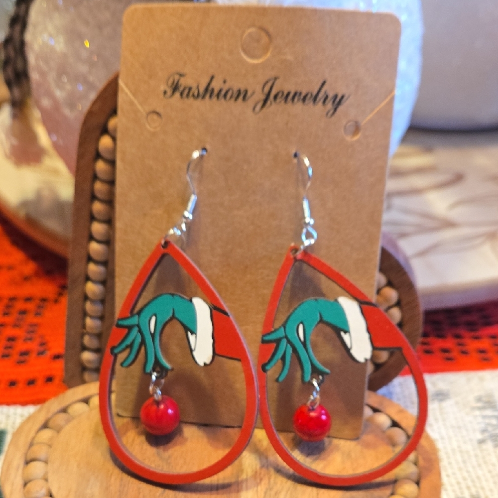 Grinch Theme Fashion Jewelry Red and Green Earrings